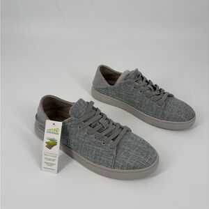 Baretraps Grey Tennis Shoes (SB8)